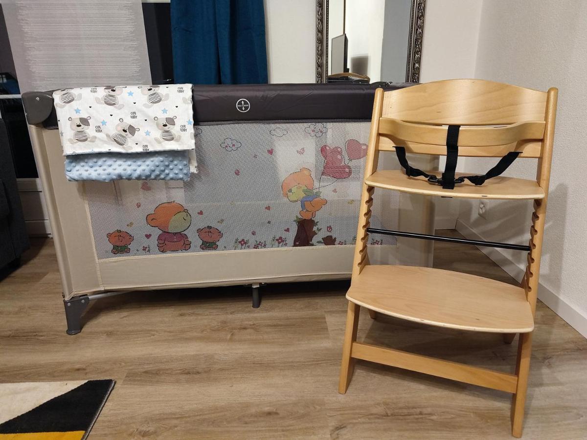Kleine Auszeit - 2-Zimmer Ferienwohnung Spiez Exterior foto